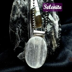 Silver Pendant Necklace